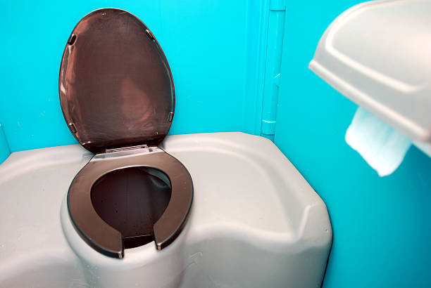 Best Porta potty delivery and setup  in Frazeysburg, OH